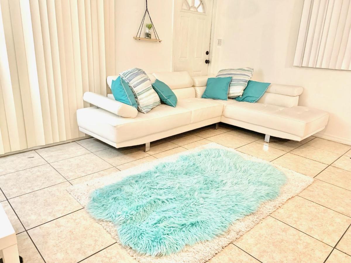 Zen Women'S Hostel Fort Lauderdale Bagian luar foto