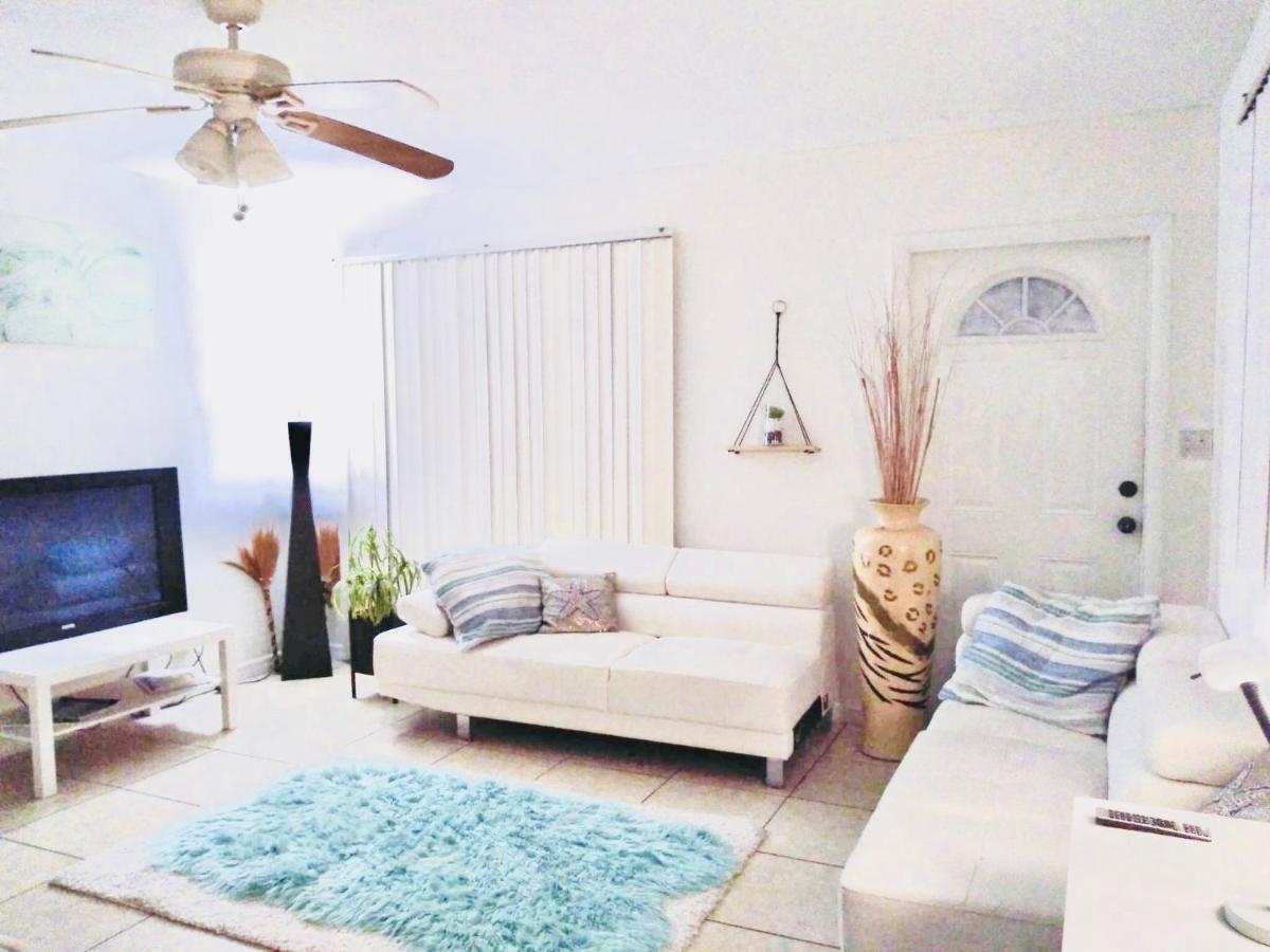 Zen Women'S Hostel Fort Lauderdale Bagian luar foto